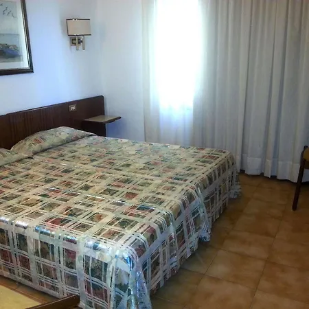 Hotel Del Sol 3*
